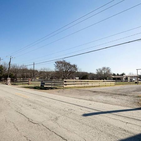 Texas Ranch House With 5 Bedroom And Fish Pond Dallas Exterior photo