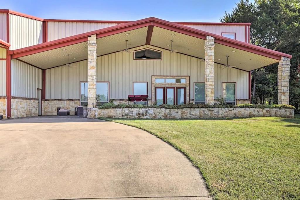 Texas Ranch House With 5 Bedroom And Fish Pond Dallas Exterior photo