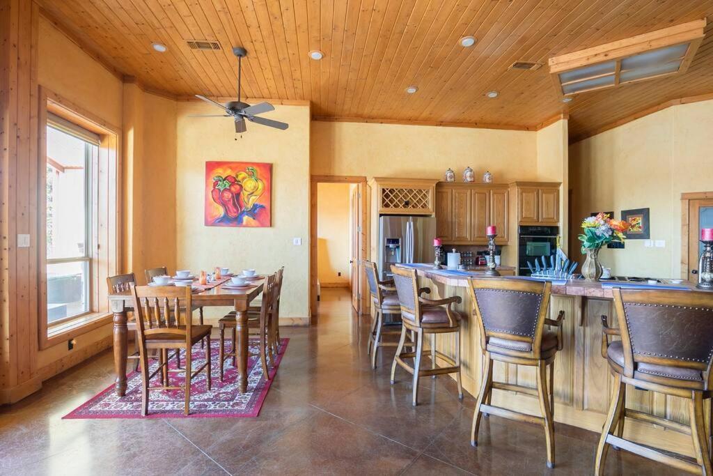 Texas Ranch House With 5 Bedroom And Fish Pond Dallas Exterior photo